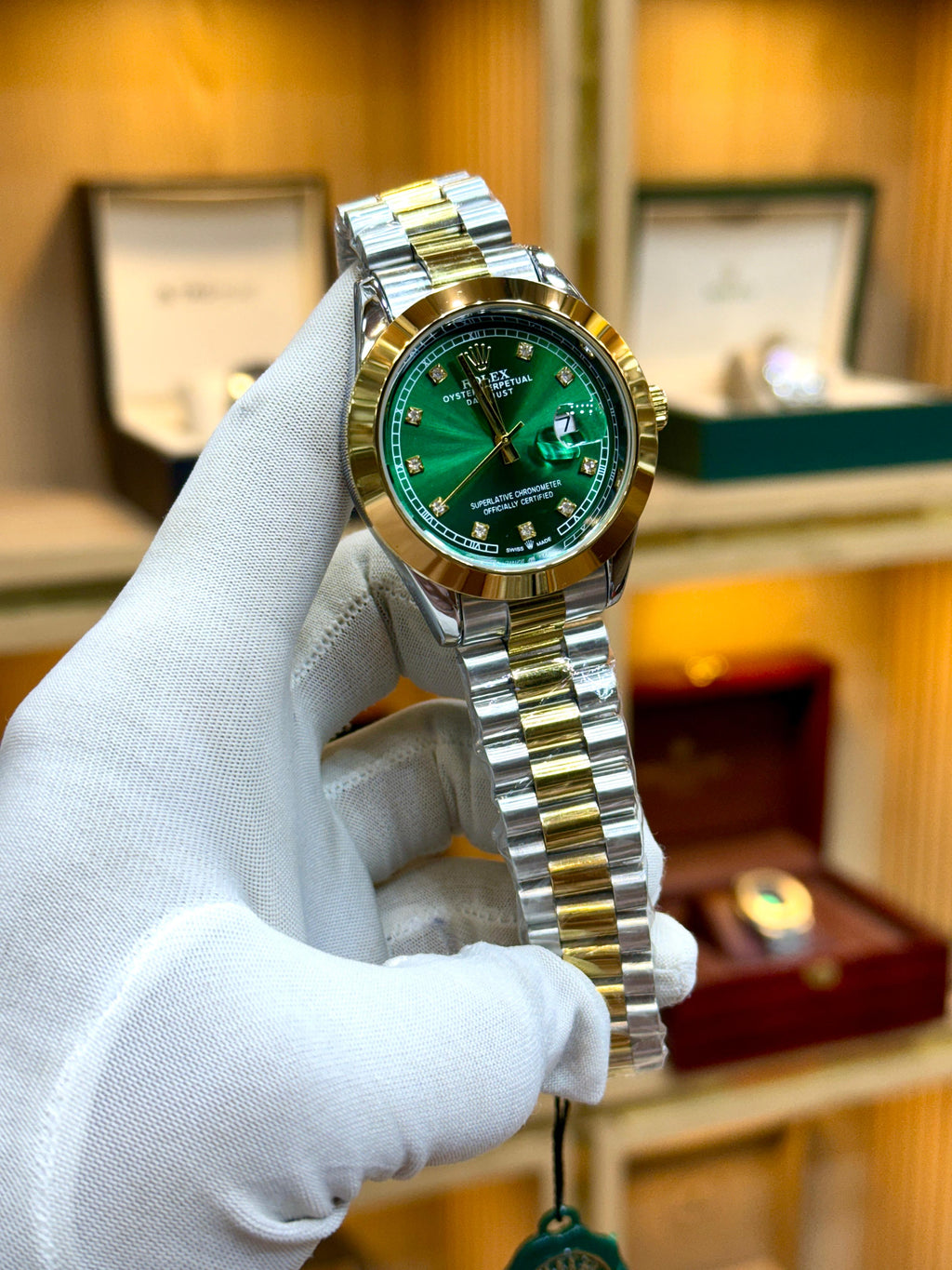 Prestige Classic Two-Tone Wristwatch – Timeless Luxury Design